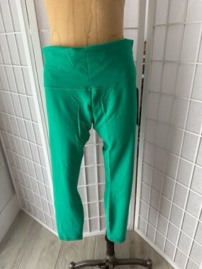 Lululemon Wunder Train HR Tight 25” Contour Fit Size 12 Green NWT